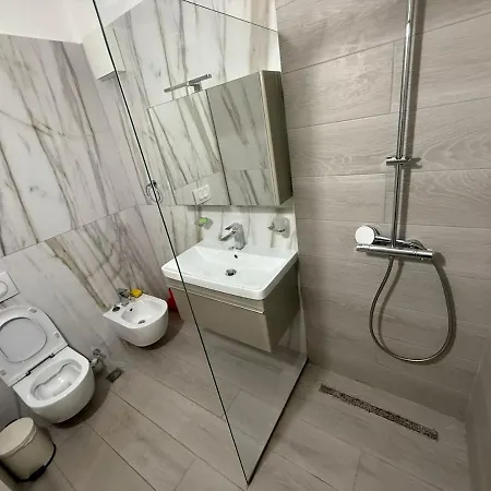 Ama's 1br Ap 3 - Parking, Kitchen & Sea View * Himarë