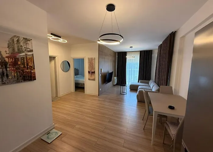 アパート Ama's 1br Ap 3 - Parking, Kitchen & Sea View ヒマラ