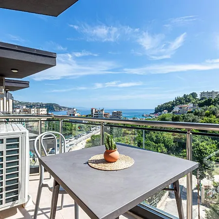 Ama's 1br Ap 3 - Parking, Kitchen & Sea View شقة هيماري