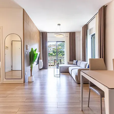 Ama's 1br Ap 3 - Parking, Kitchen & Sea View هيماري
