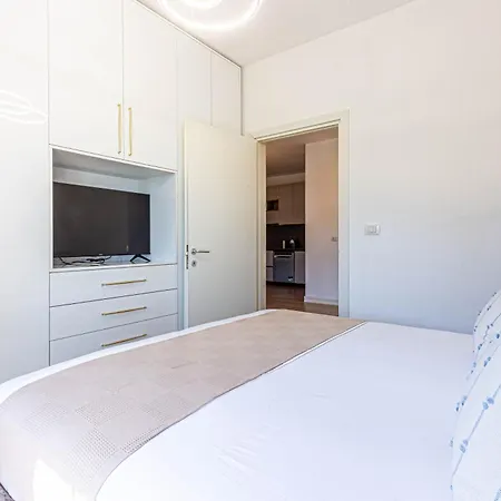 شقة Ama's 1br Ap 3 - Parking, Kitchen & Sea View *